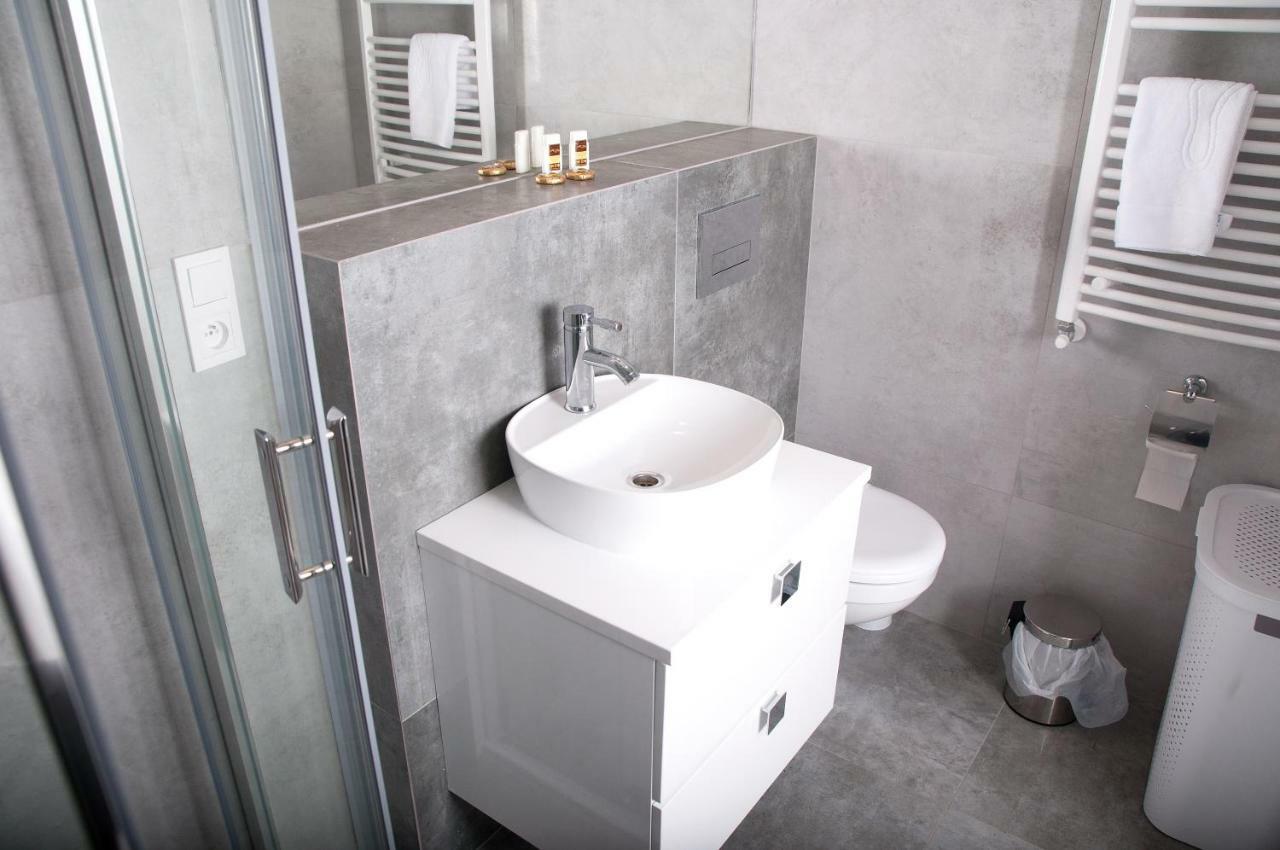 Apartament Ikar - 2 Pokojowy Przy Morzu Z Balkonem Pobierowo Exterior photo